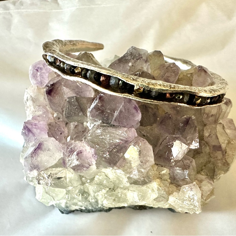 Mashka Papyrus Pod Cuff Bracelet